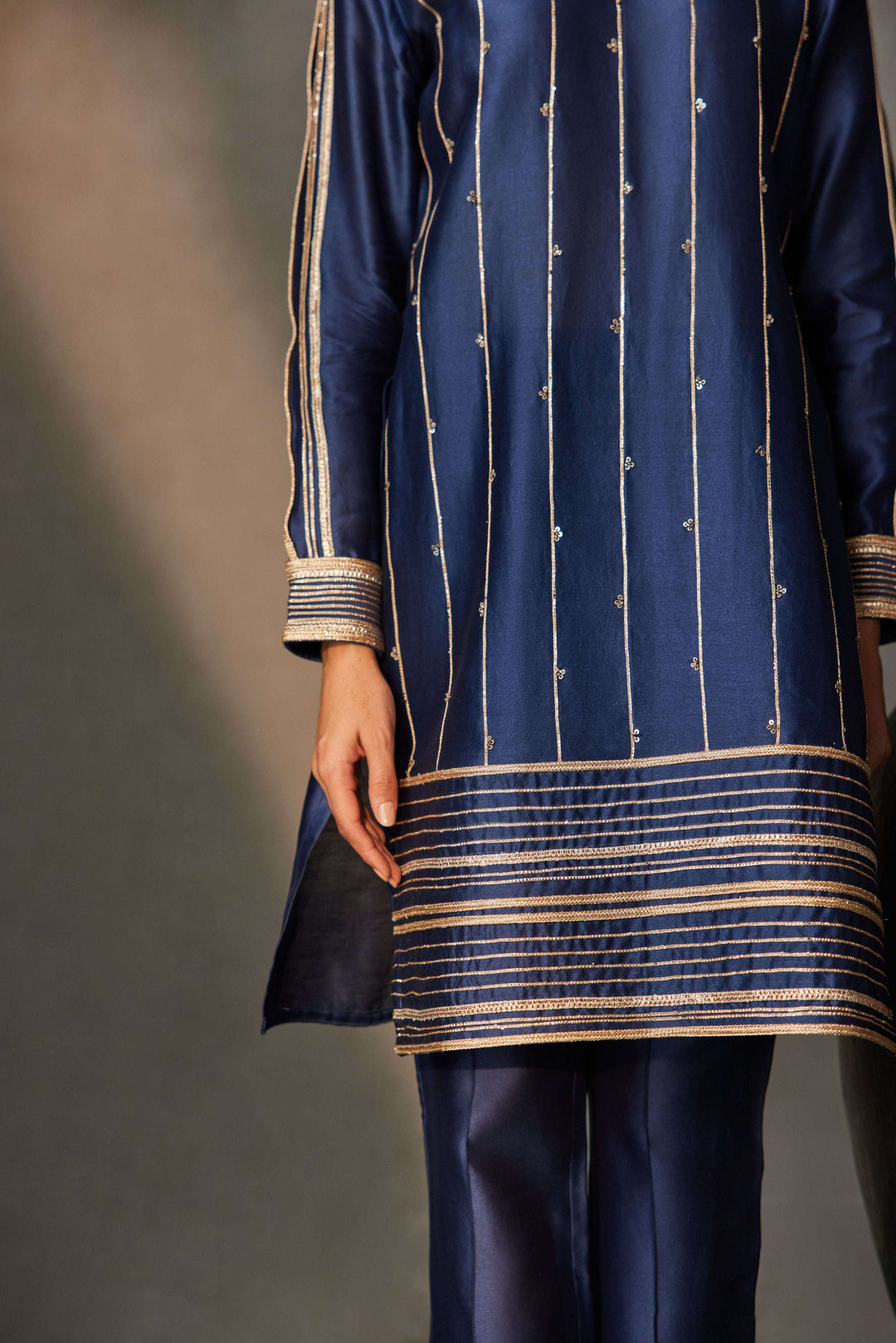 MIDNIGHT BLUE ZARI LINE ENSEMBLE