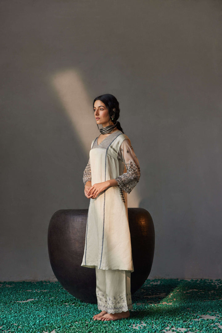 IVORY GUNMETAL EMBELISHED KURTA SET